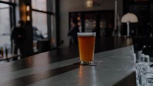 Picon bière : dosage, service et variantes de l'Est